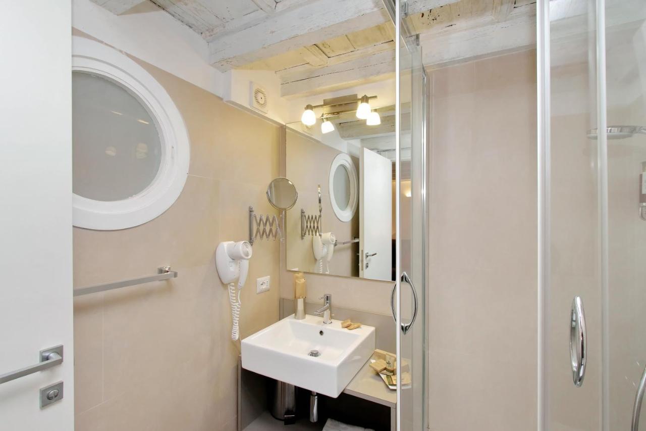 B&G Navona Apartment Рим Екстер'єр фото