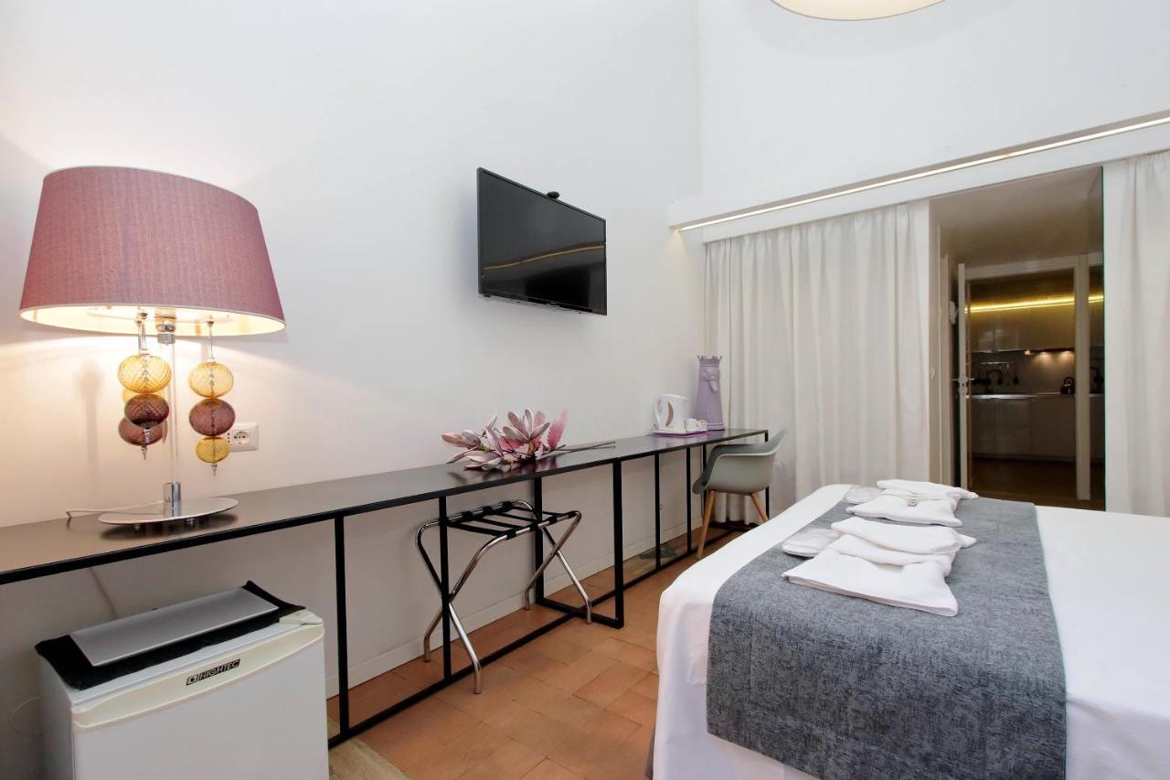 B&G Navona Apartment Рим Екстер'єр фото